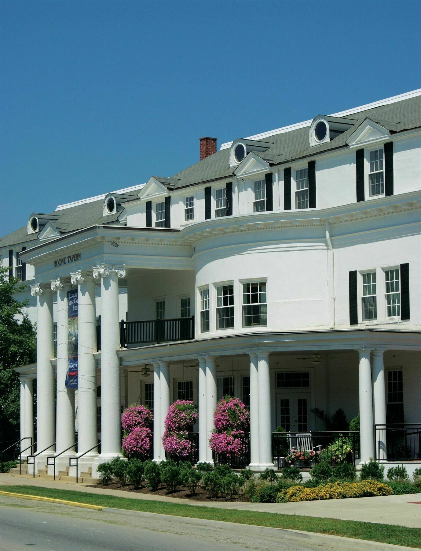 Historic Boone Tavern Berea Bagian luar foto